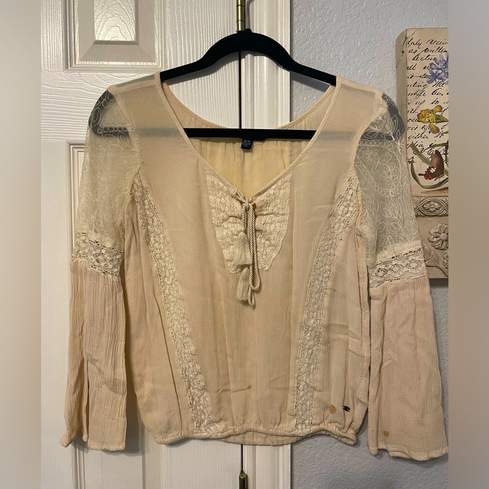AEO Lace Peasant Bohemian Too